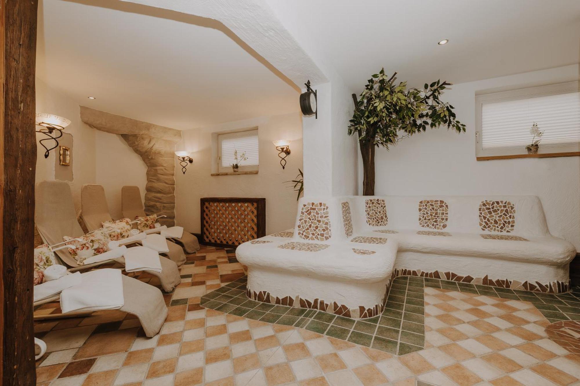 Bergquelle Hotel 3*