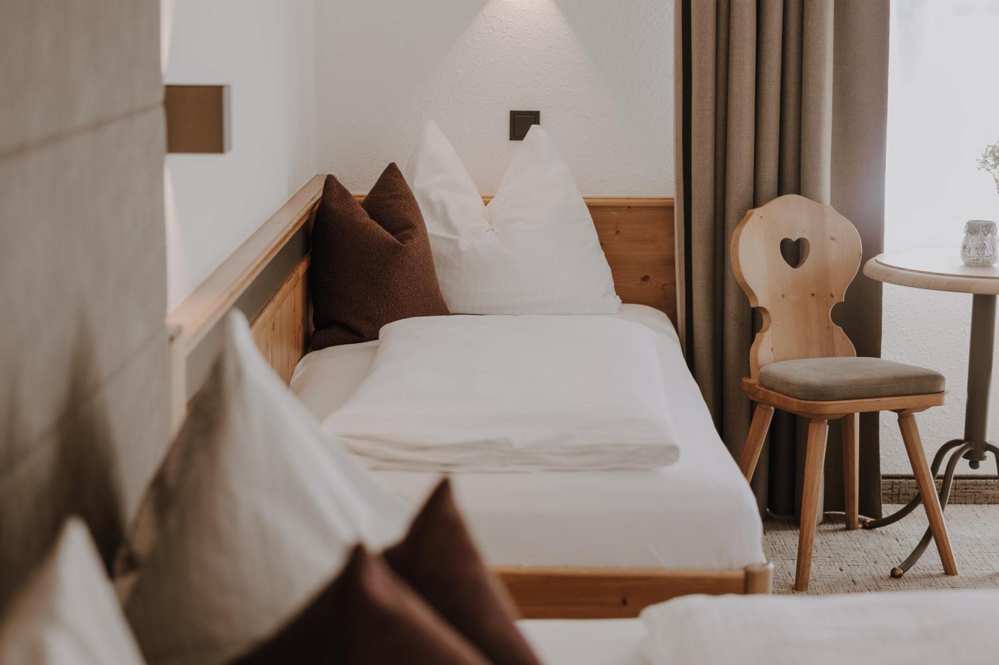 Hotel Bergquelle 3*