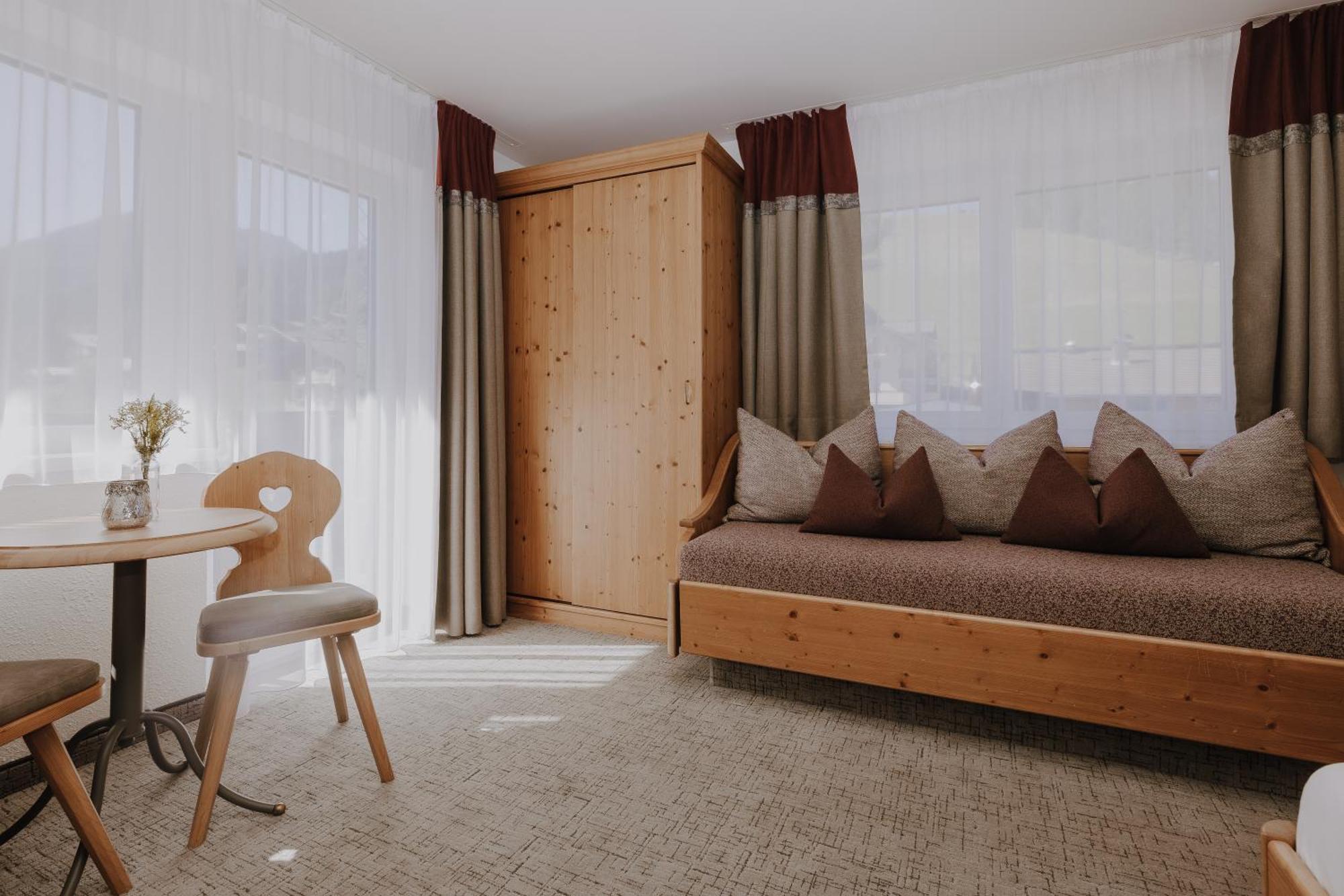 Bergquelle Hotel 3*